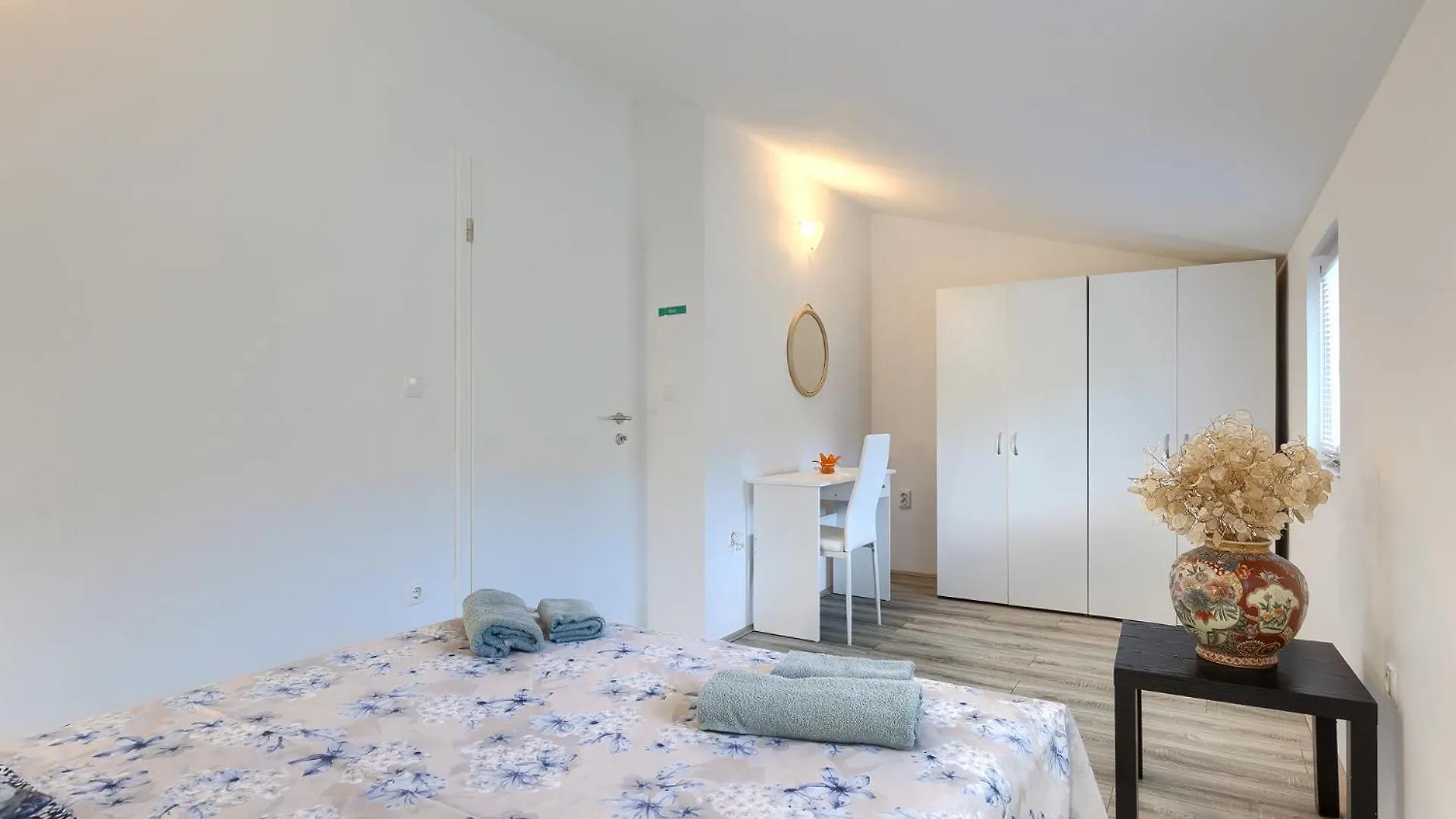 Apartment Mirjana Μεντουλίν
